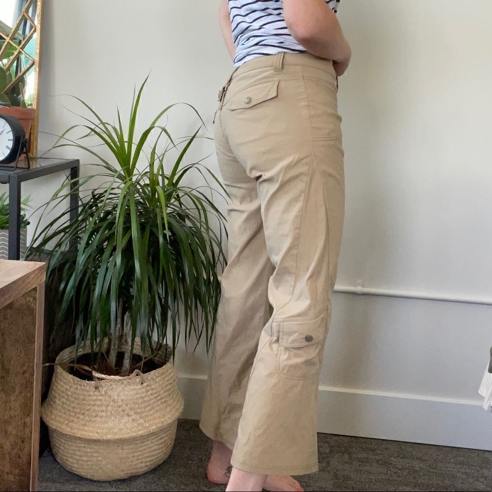 Athleta Dipper pants 4 way stretch Zip fly with snap closure  Women’s 4